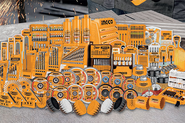 ΑΞΕΣΟΥΑΡ